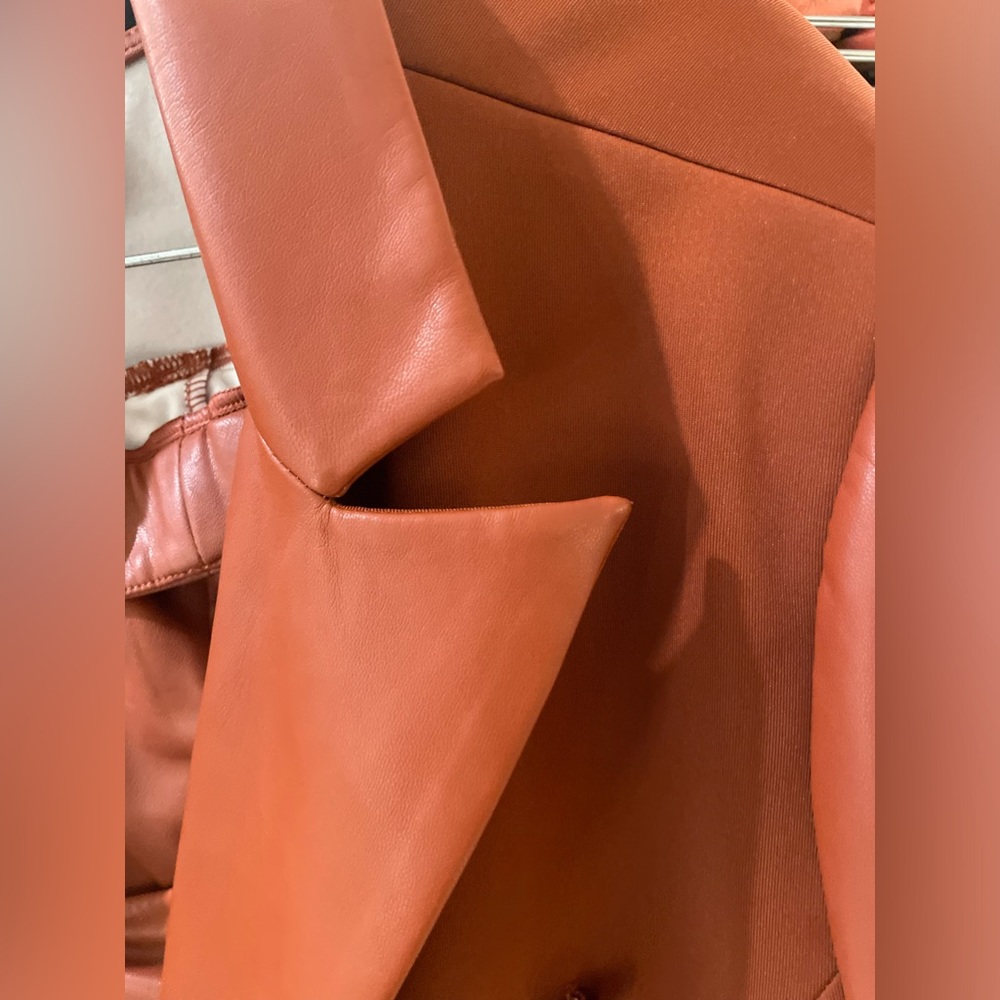 Pleather Set with bodysuit, leggings and jacket - Picture 8 of 10